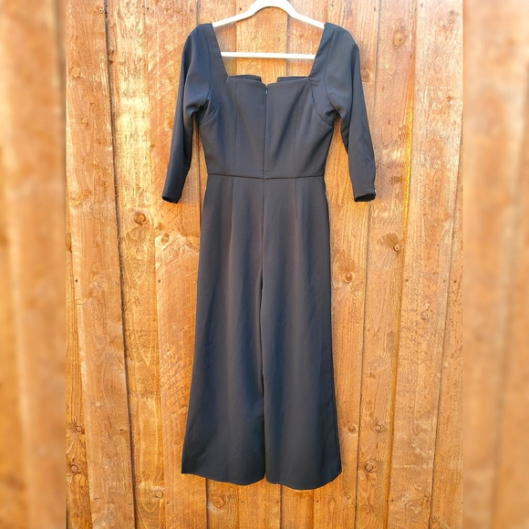 Elegant Black Jumpsuit - Picture 4 of 4